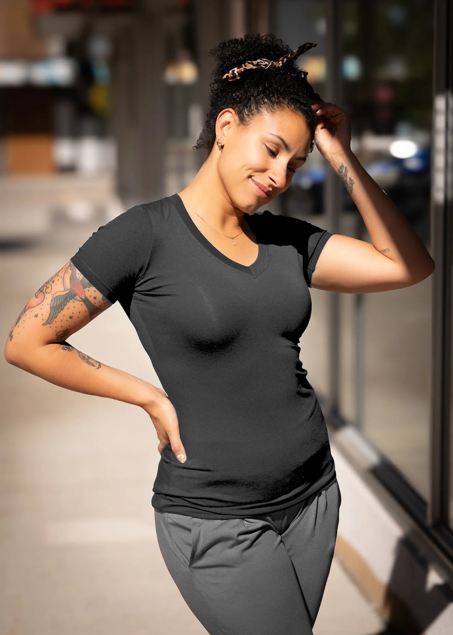 VEEGIRL -  T-shirt